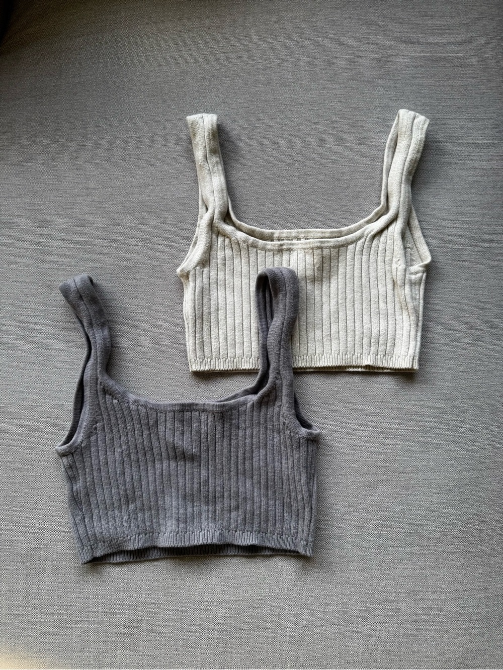 Wilfred Ribbed Crop Tank Tops in Cream & Gray (XS & XXS)